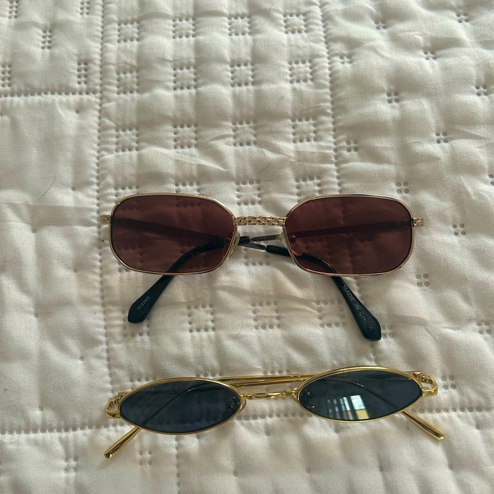 Retro sunglasses (2 paris)
